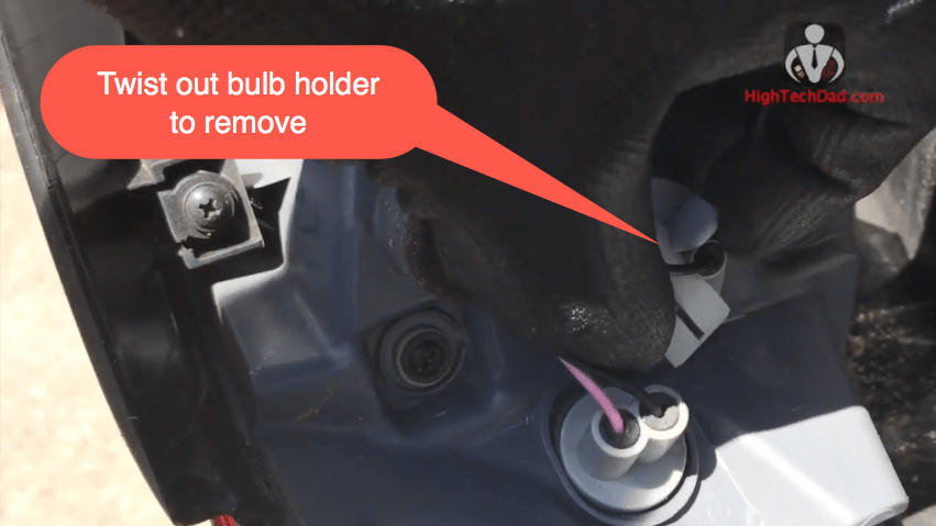 HTD replace brake light hyundai elantra 4 - HighTechDad™
