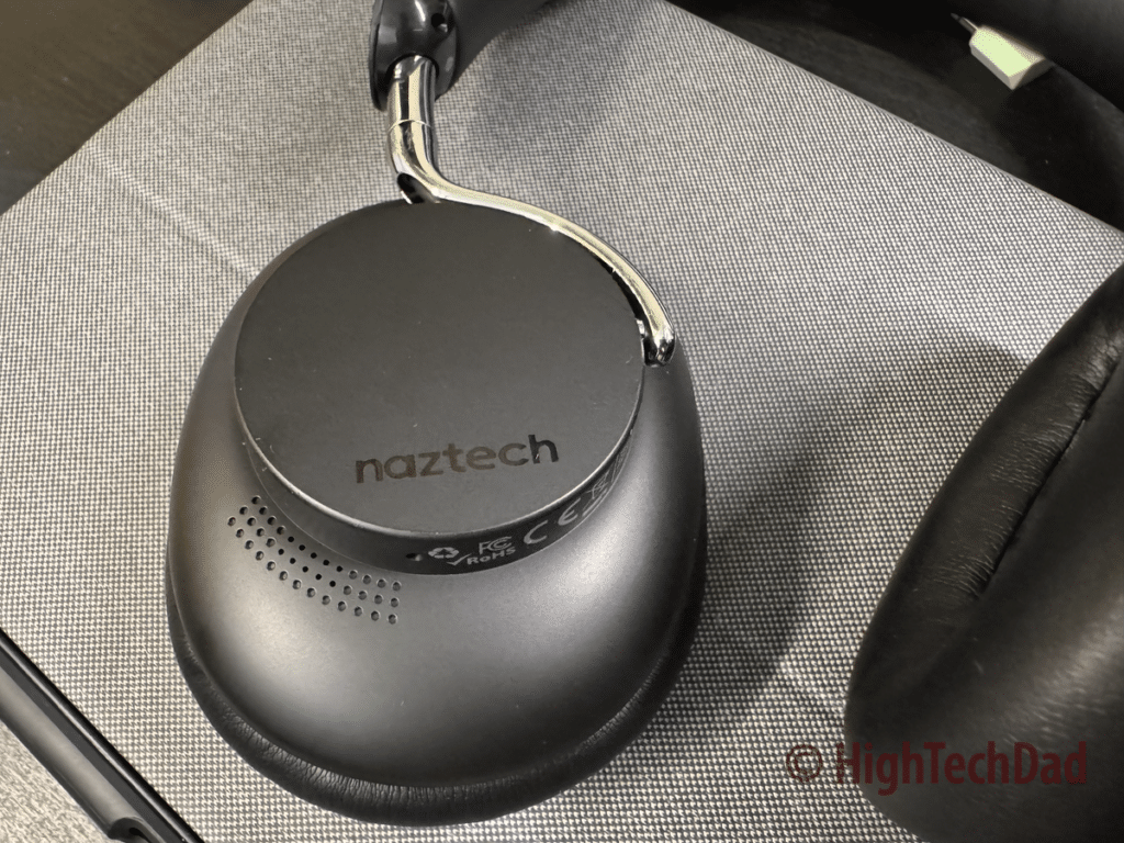 Close up - Naztech AURA 360 ANC headphones - HighTechDad review